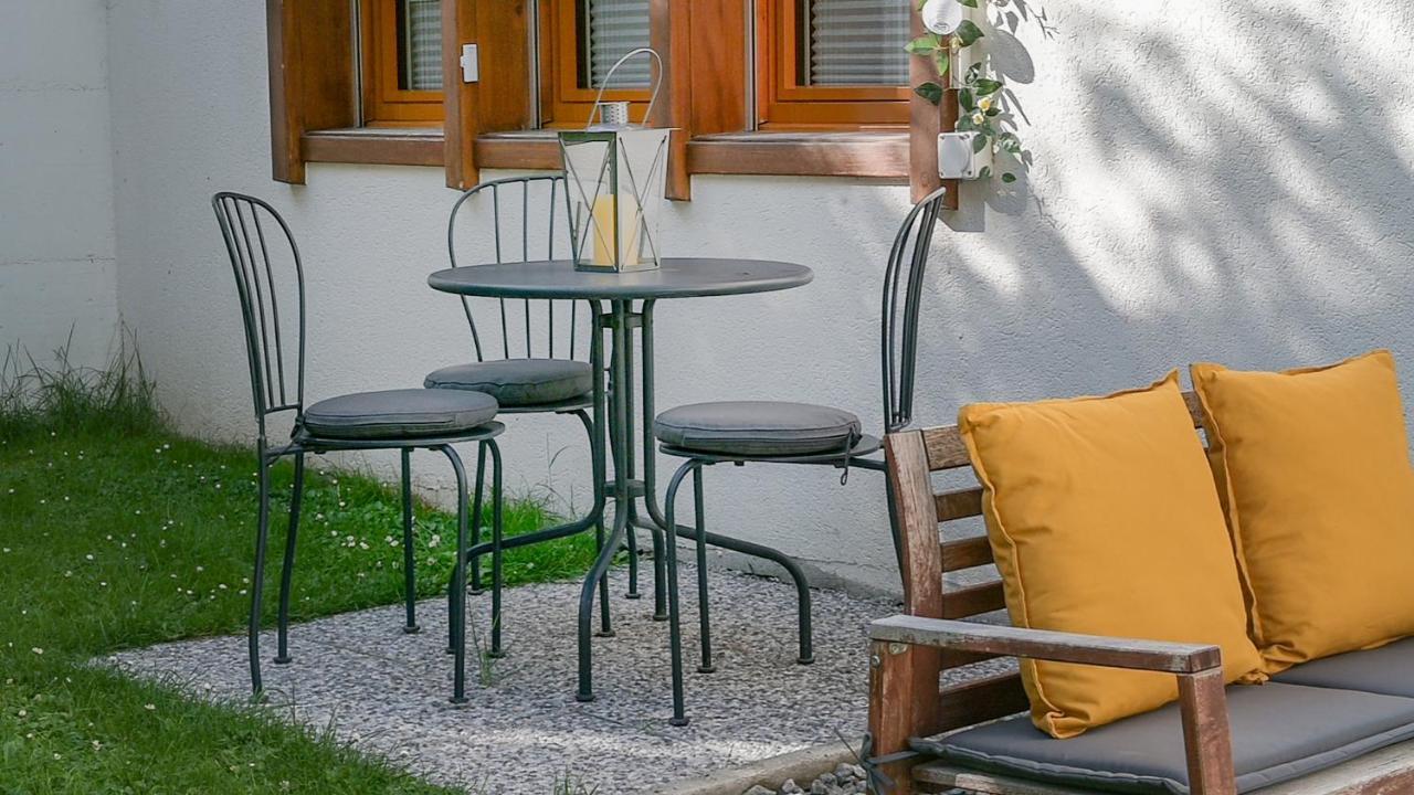 Ambassador Yellow Home Grächen Exteriör bild